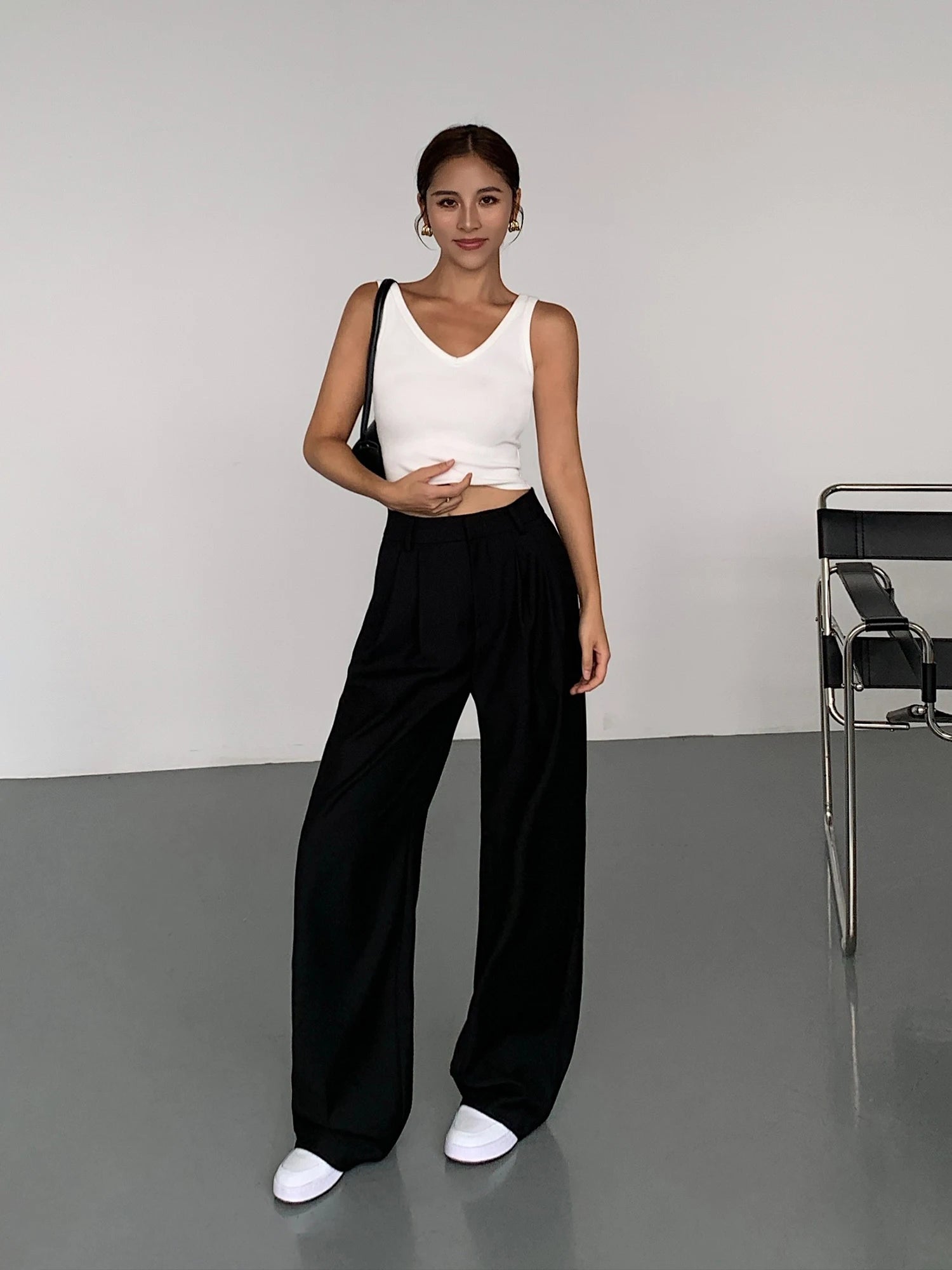 Women’s High-Waist Wide-Leg Trousers – Autumn 2025